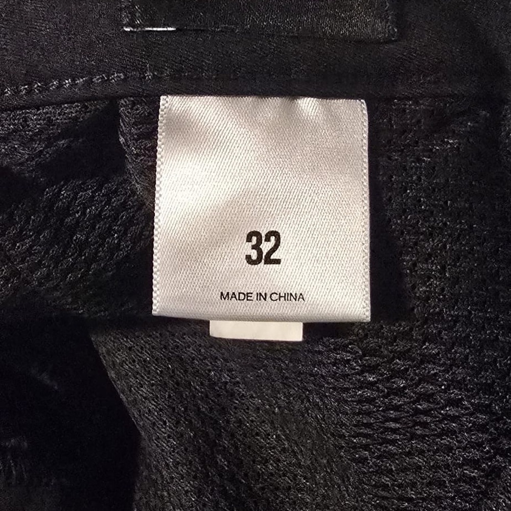 Express Black Flat Front Shorts - Picture 4 of 4